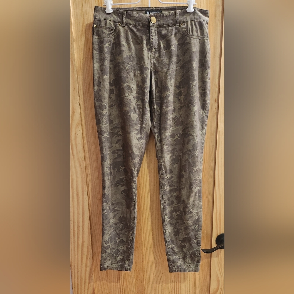 I.N.C greenish brown army style skinny leg pants; size 2